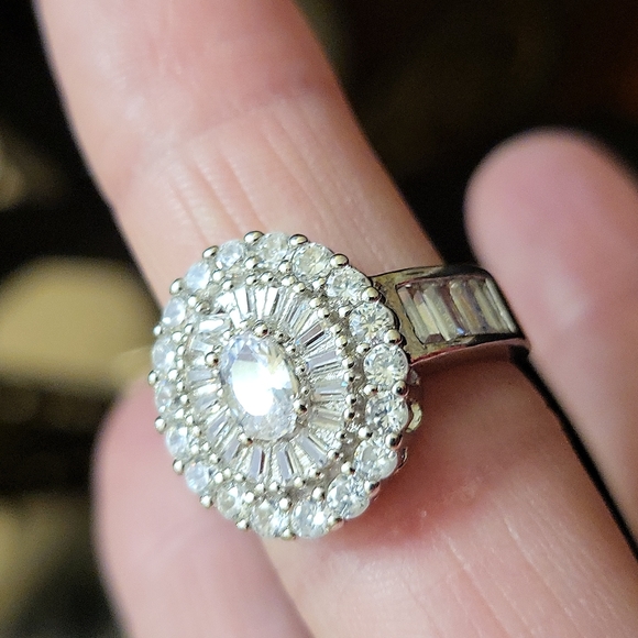 Oval Diamond Simulated Anniversary Ring Size 8 - Picture 4 of 17